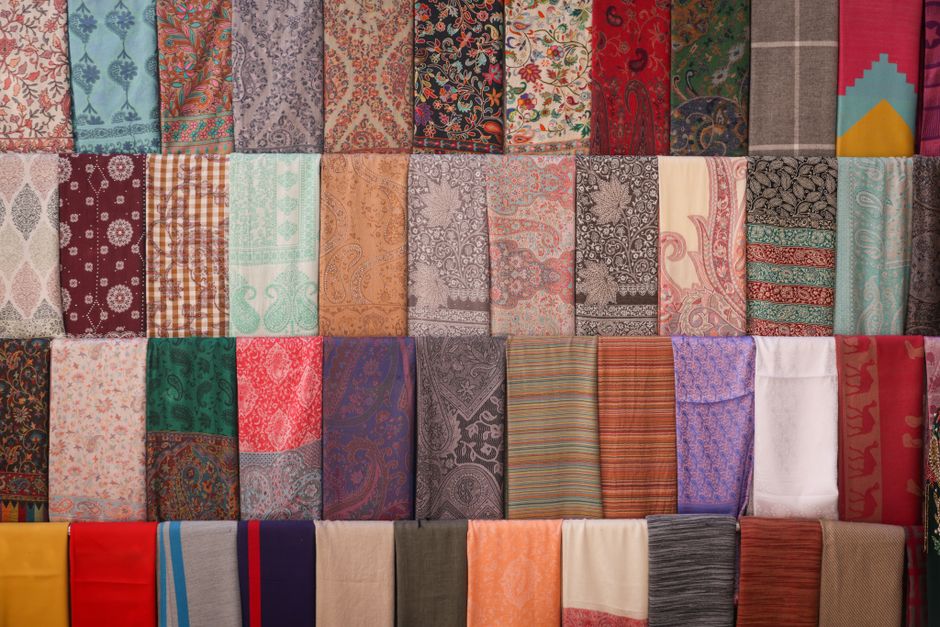 Rustige sfeer door sierlijke paisley gordijnen. Rustige sfeer door sierlijke paisley gordijnen.